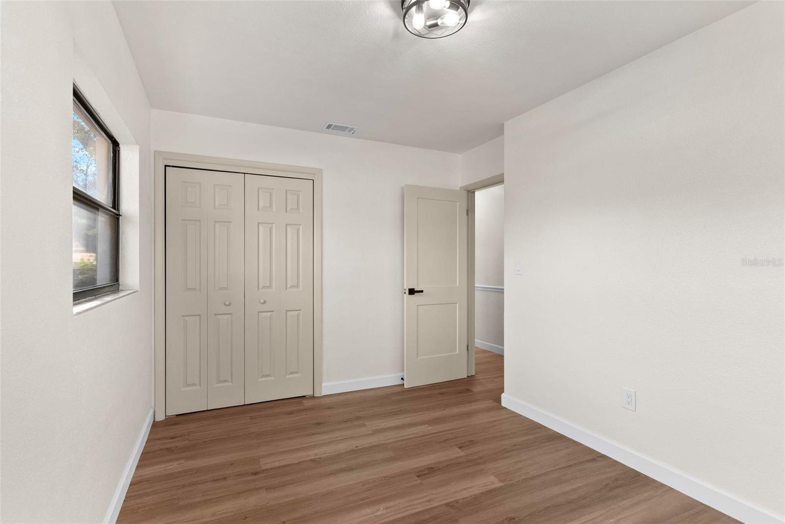 3203 S Polk Ave Property Photo 17