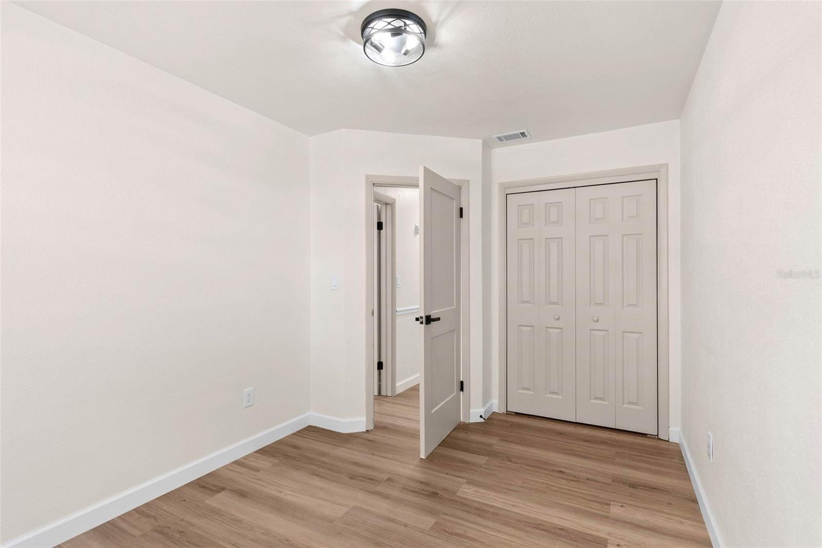 3203 S Polk Ave Property Photo 21