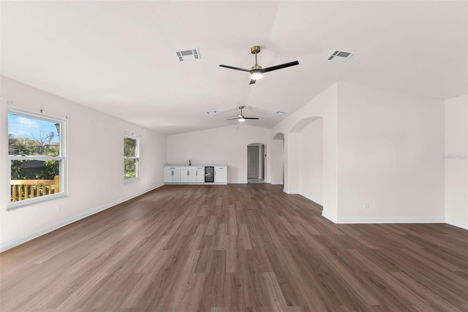 3203 S Polk Ave Property Photo 28