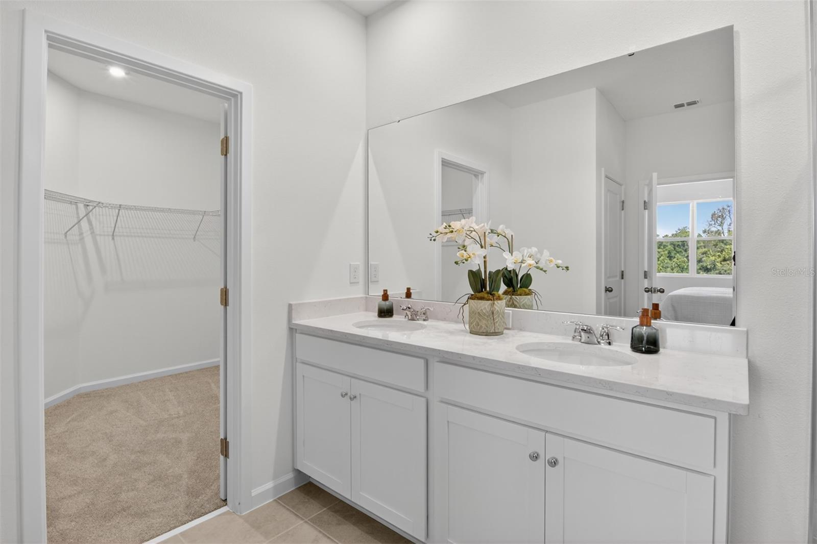 209 Long Wave Way Property Photo 12