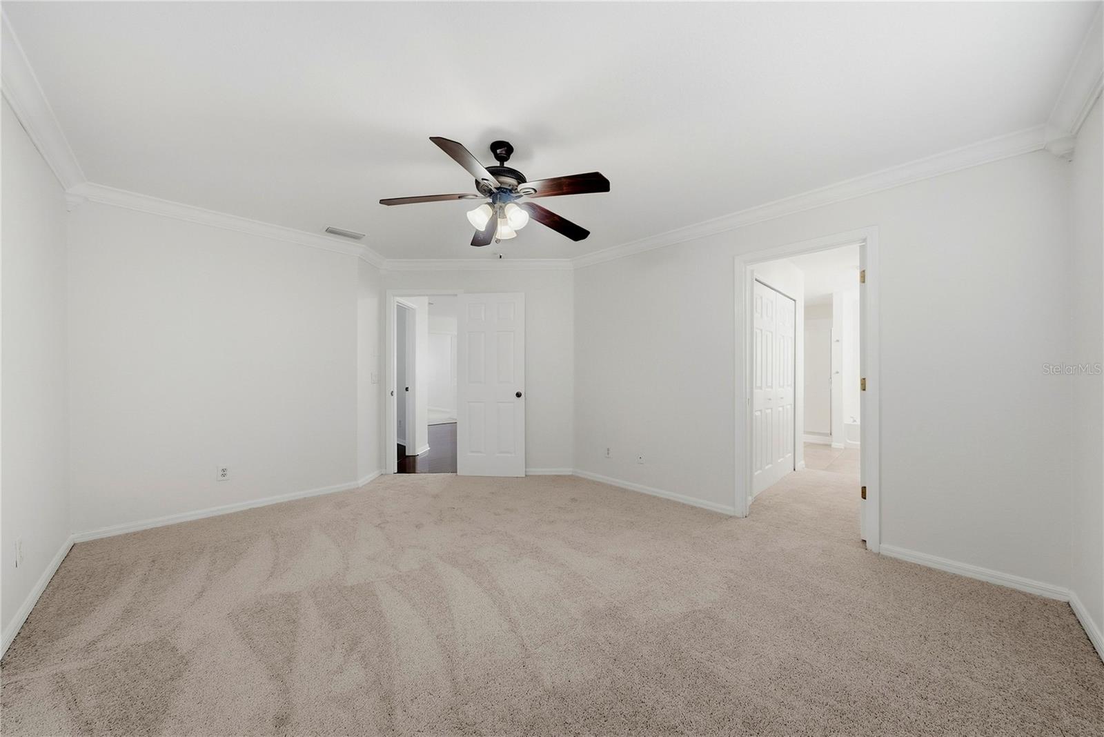 11441 Crestlake Village Property Photo 13