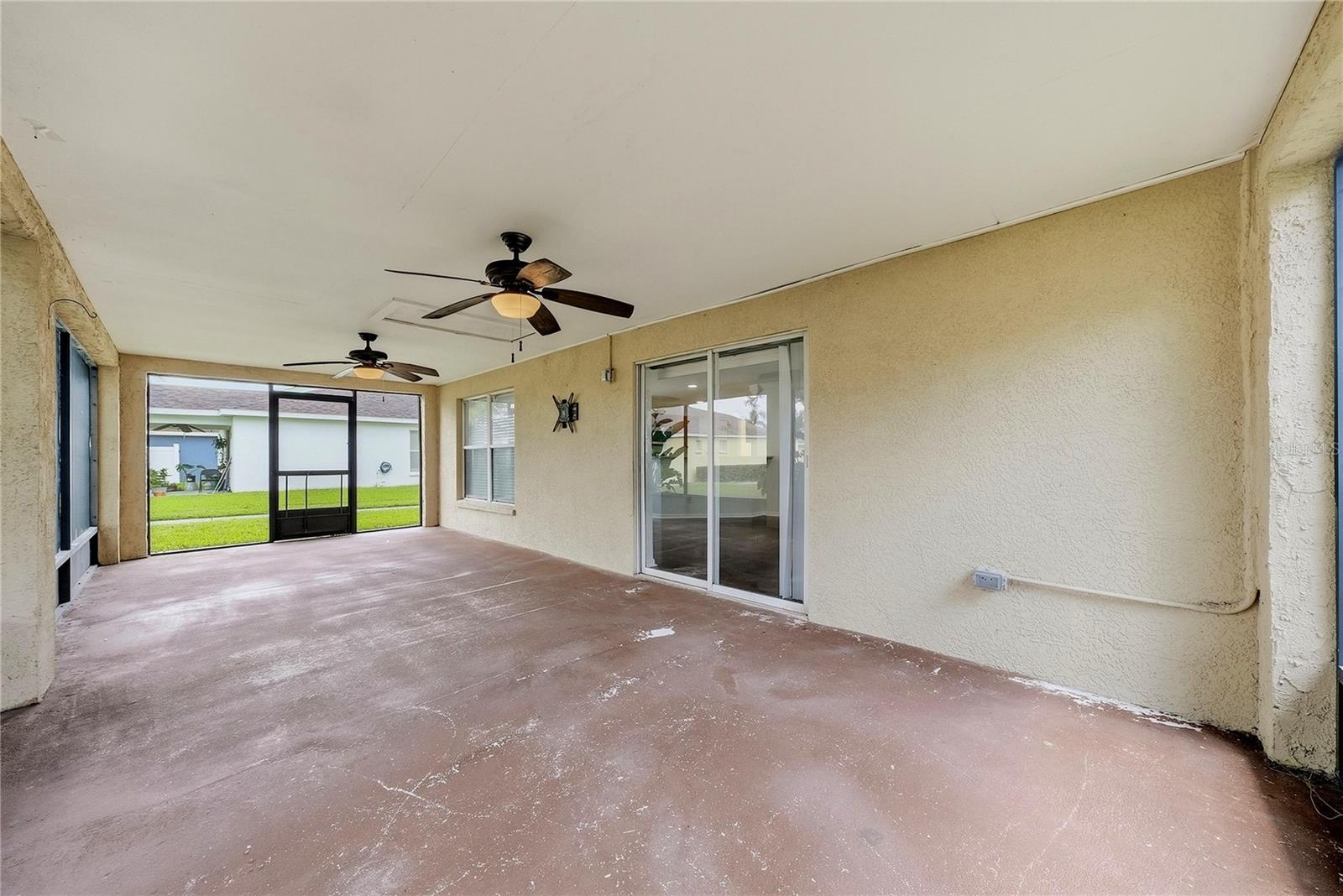 11441 Crestlake Village Property Photo 28