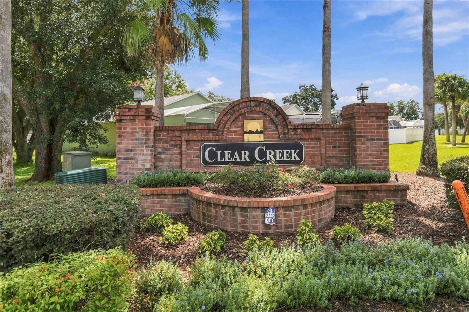 829 Clear Creek Cir Property Photo 25