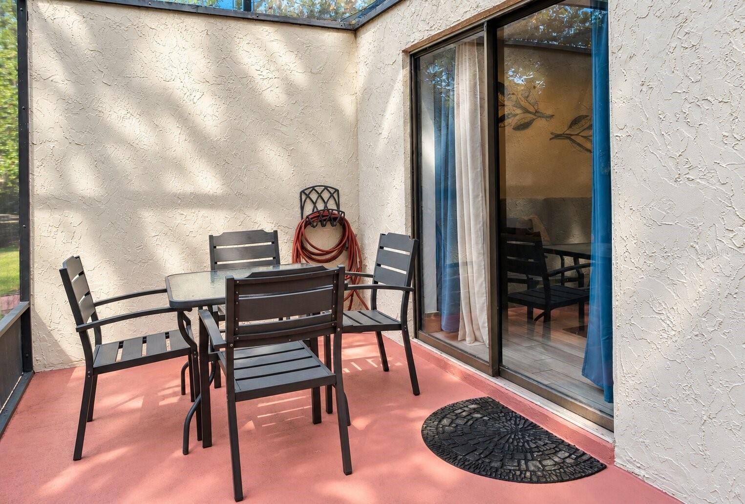 1122 Spaceport Ct Property Photo 15