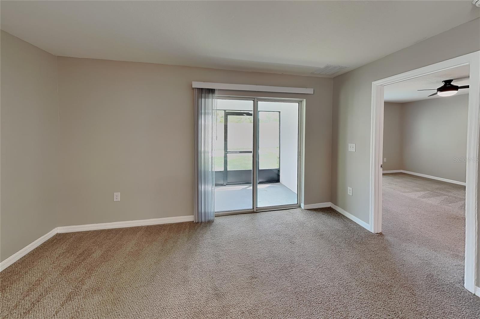 O6442546 Property Photo 2