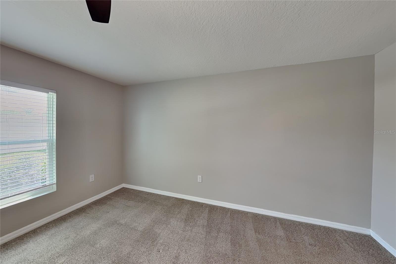 O6442546 Property Photo 8