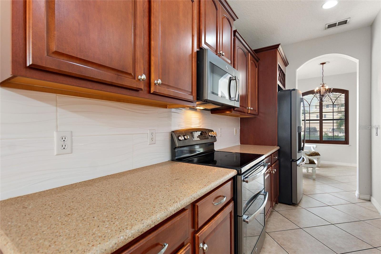 15031 Huntcliff Park Way Property Photo 7
