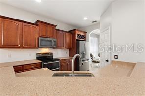 15031 Huntcliff Park Way Property Photo 8