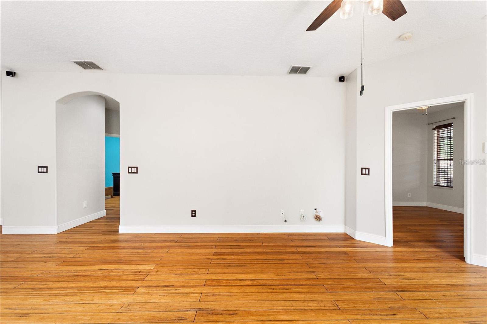 15031 Huntcliff Park Way Property Photo 10