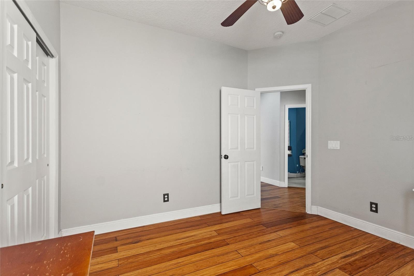 15031 Huntcliff Park Way Property Photo 15