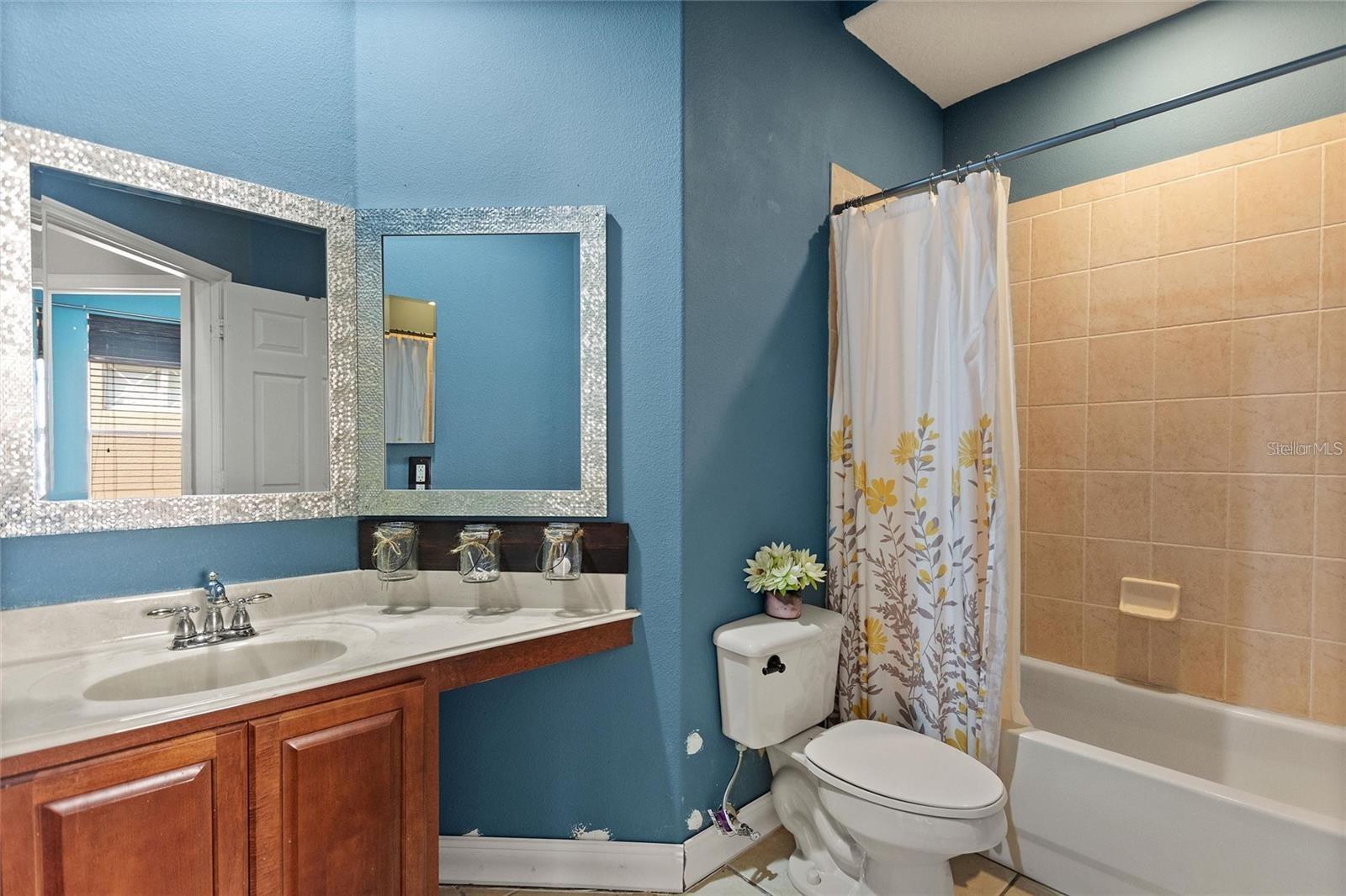 15031 Huntcliff Park Way Property Photo 18