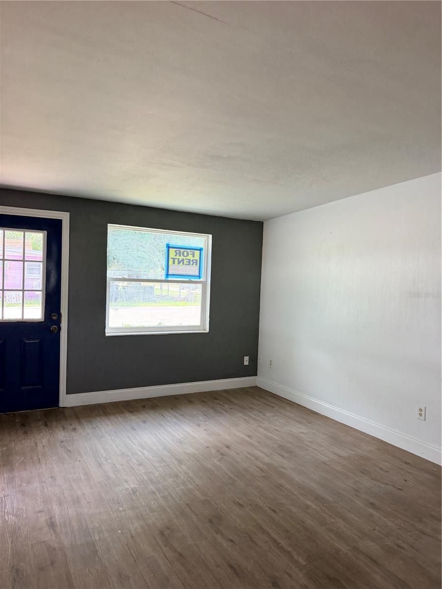 3400 Sunset Dr W Property Photo 4