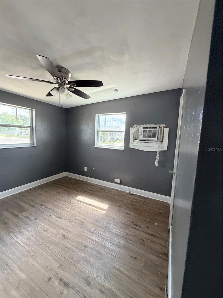 3400 Sunset Dr W Property Photo 8