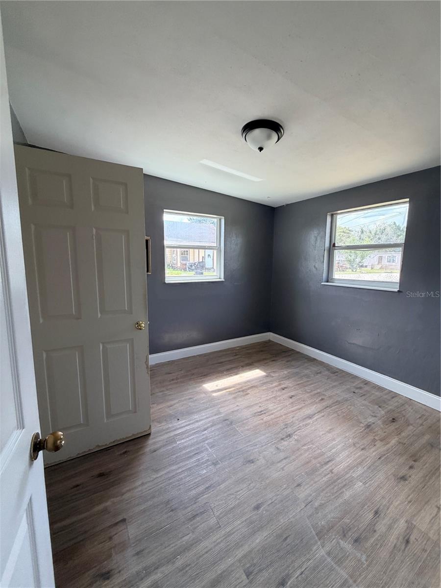 3400 Sunset Dr W Property Photo 9
