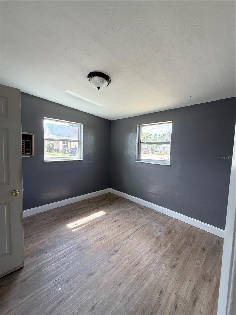 3400 Sunset Dr W Property Photo 11