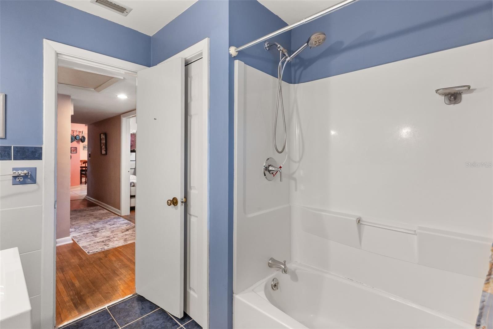 4511 Longworth Dr Property Photo 22