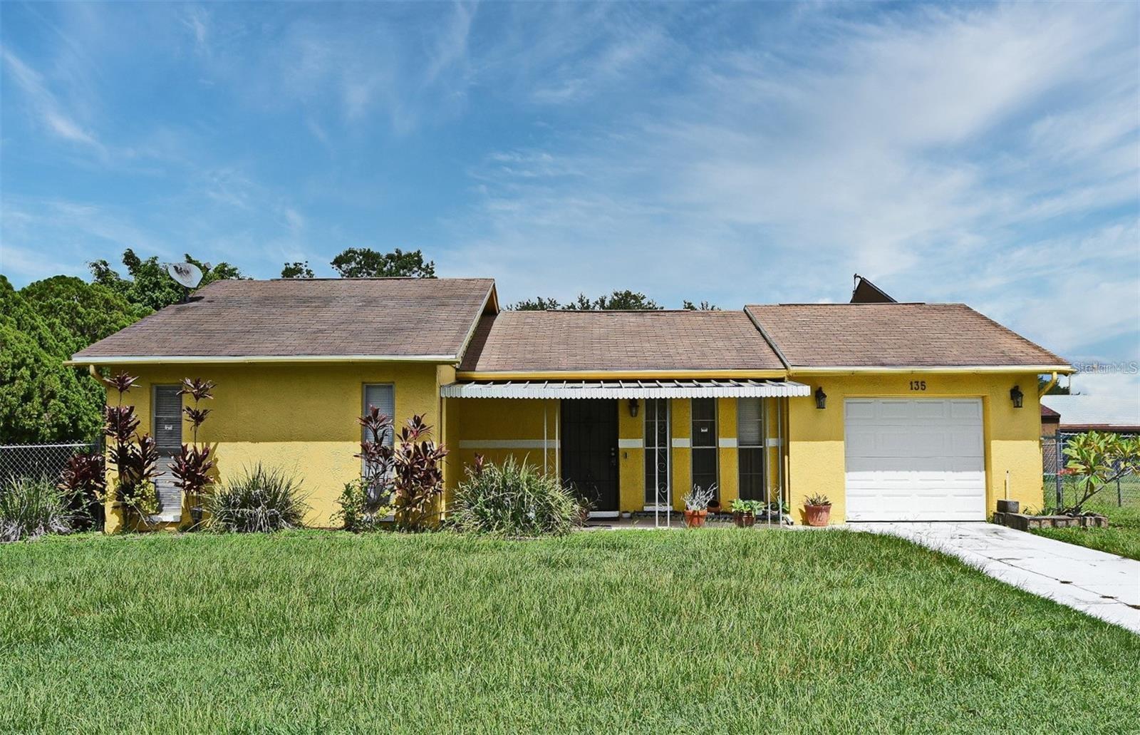 135 Oaxaca Ln Property Photo 1