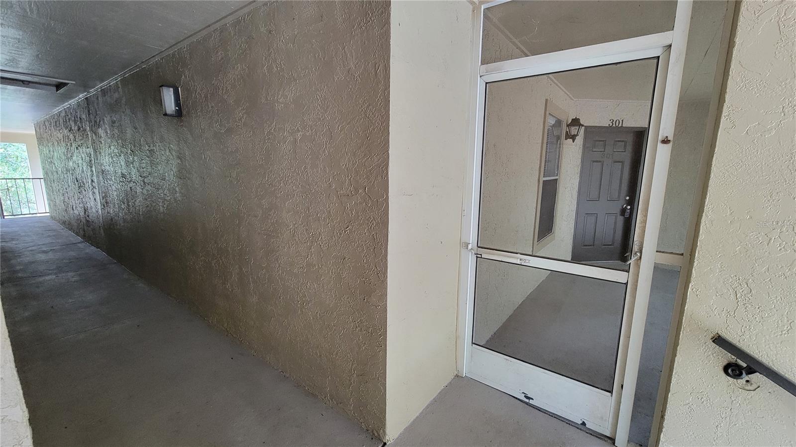 629 Dory Ln #301 Property Photo 5