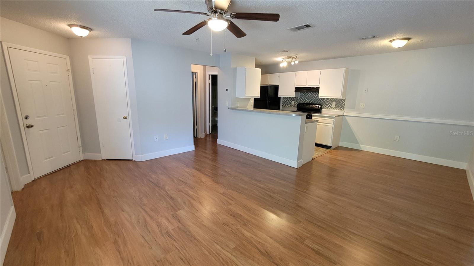 629 Dory Ln #301 Property Photo 12