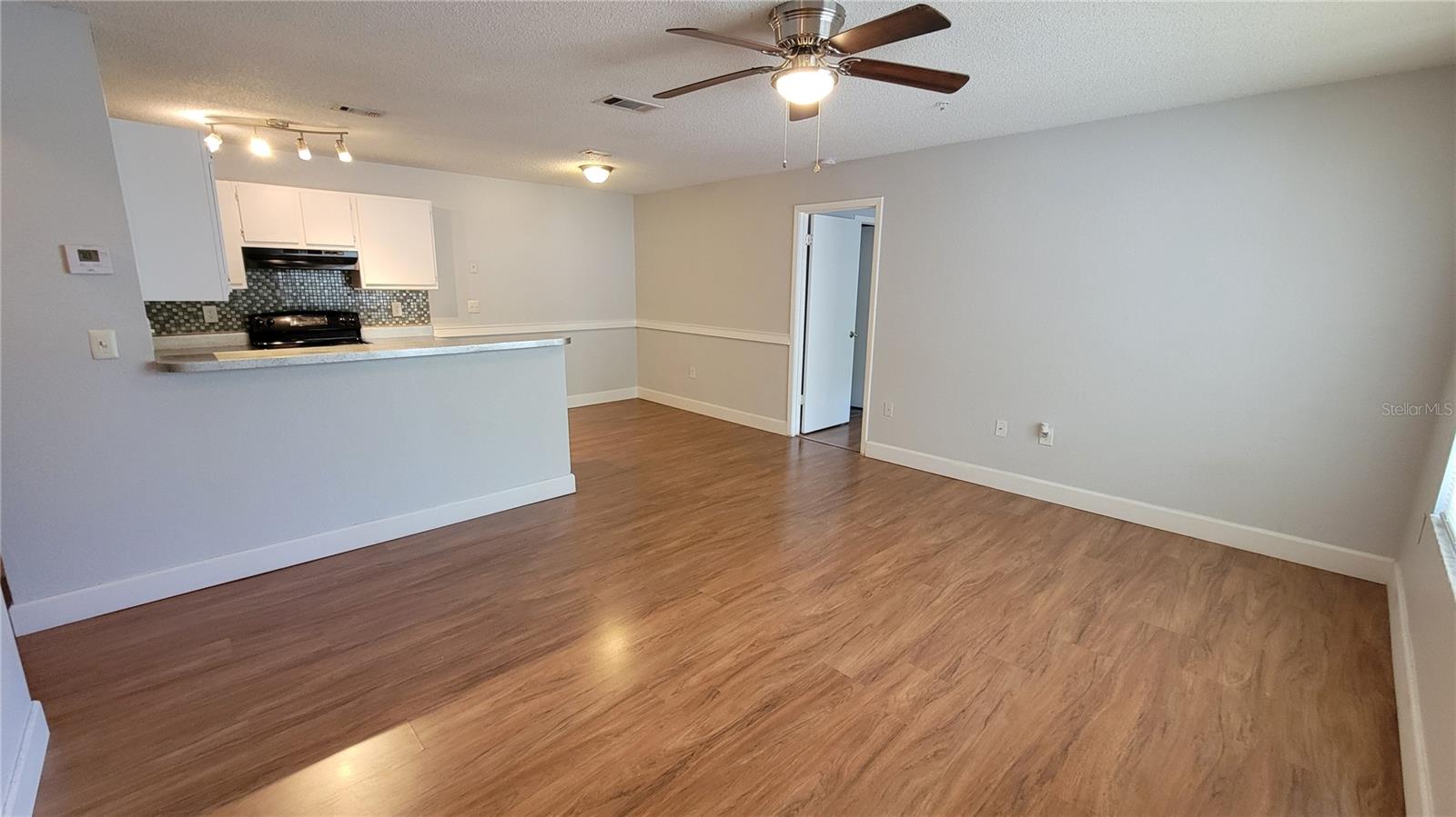 629 Dory Ln #301 Property Photo 13