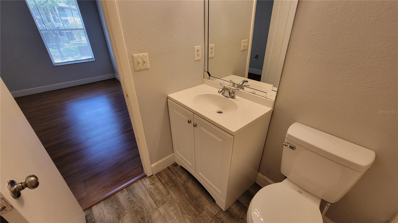 629 Dory Ln #301 Property Photo 21