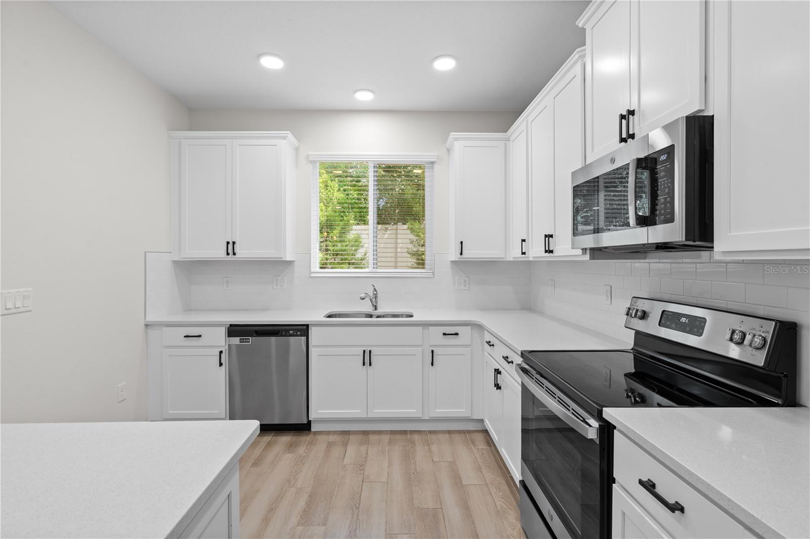 3181 Riverboat Way Property Photo 8