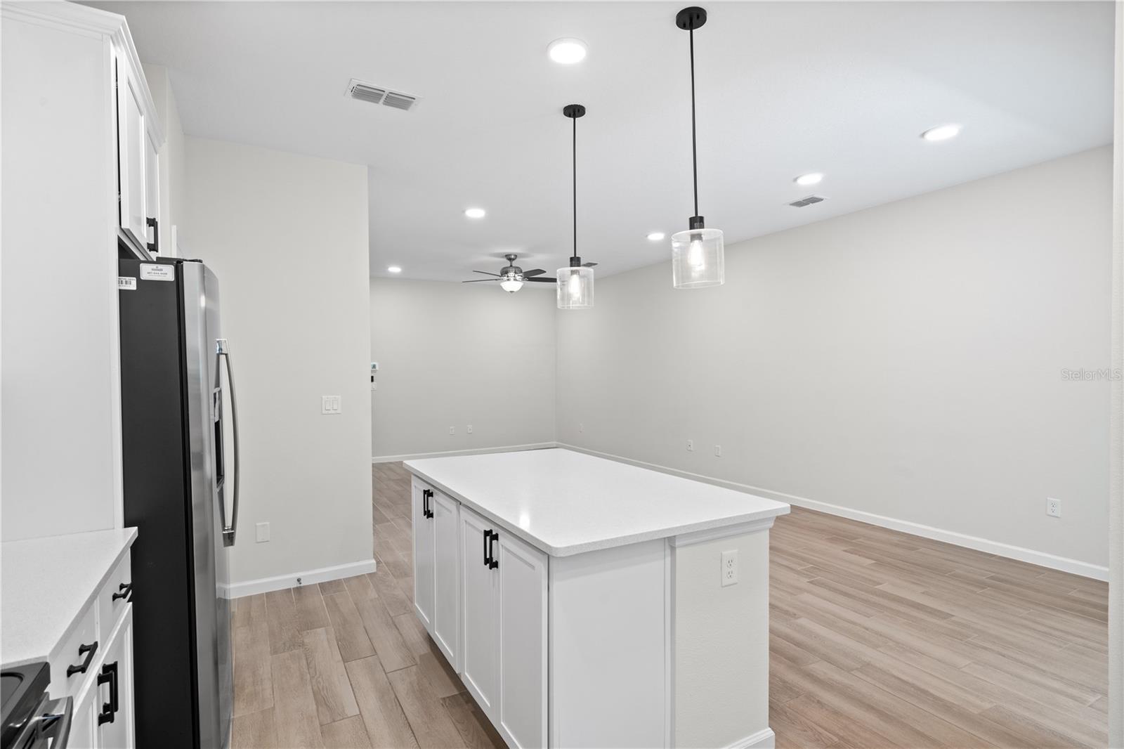 3181 Riverboat Way Property Photo 11