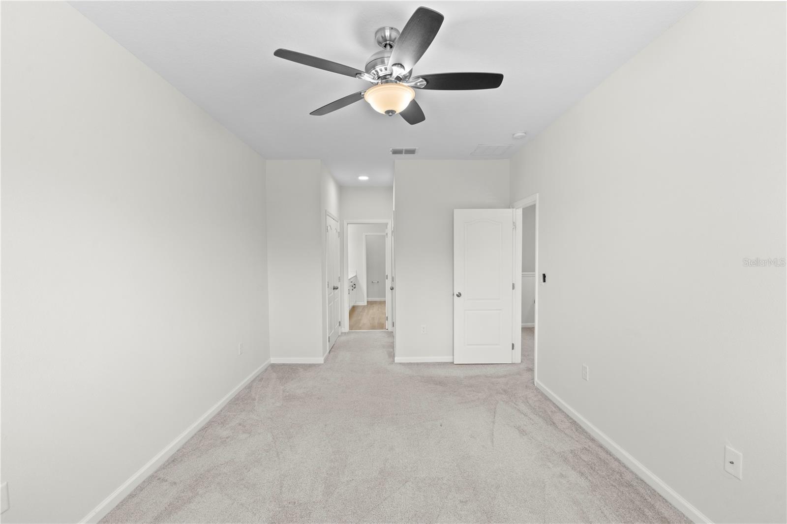 3181 Riverboat Way Property Photo 14