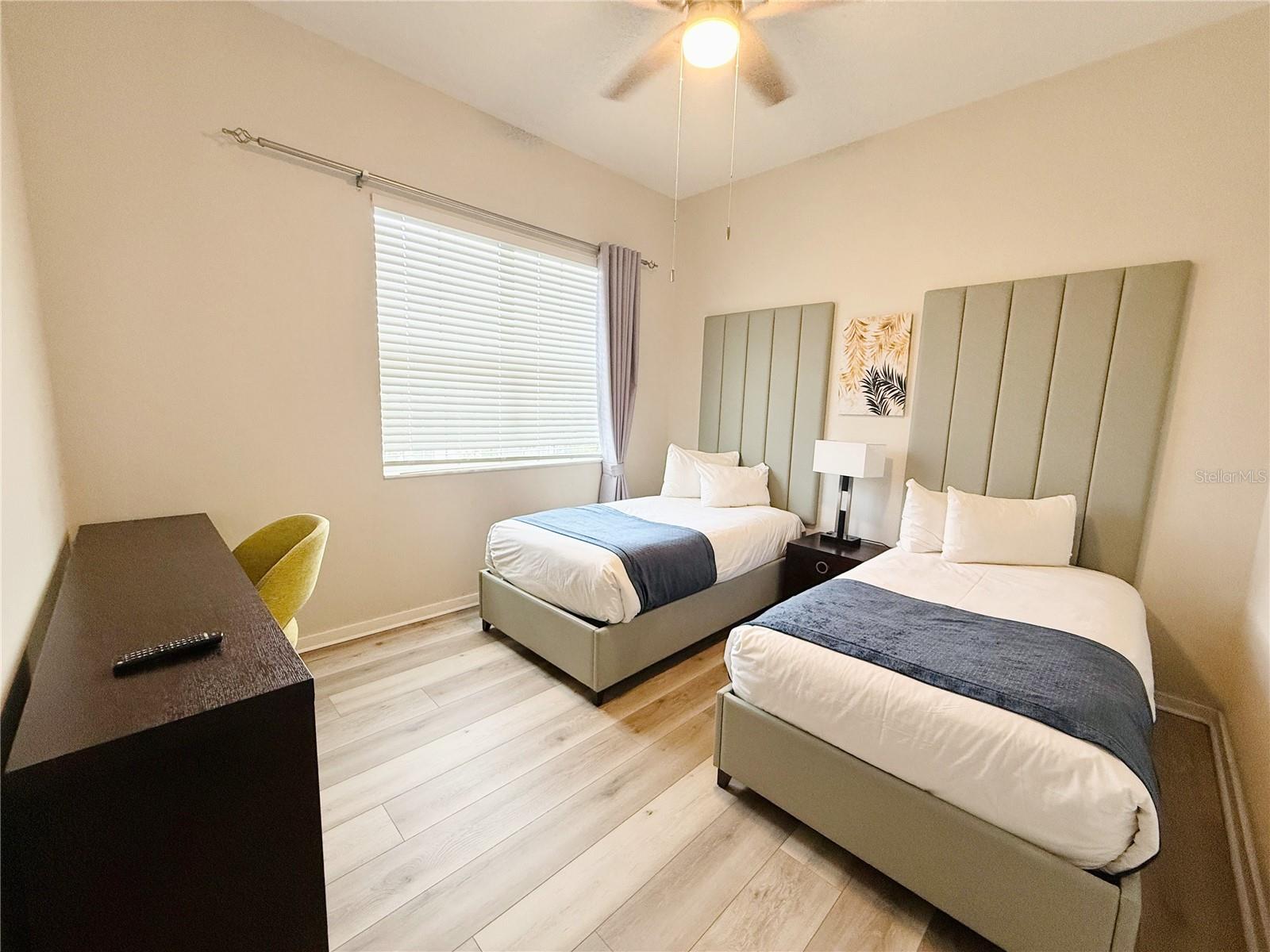 4012 Breakview Dr #b401 Property Photo 13