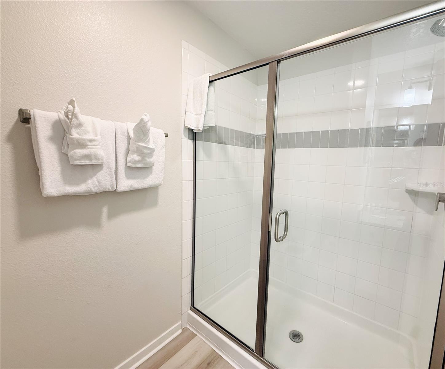 4012 Breakview Dr #b401 Property Photo 16
