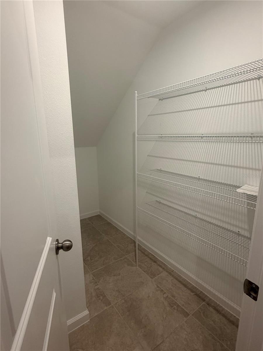 1180 Lakeshore Breeze Pl Property Photo 11