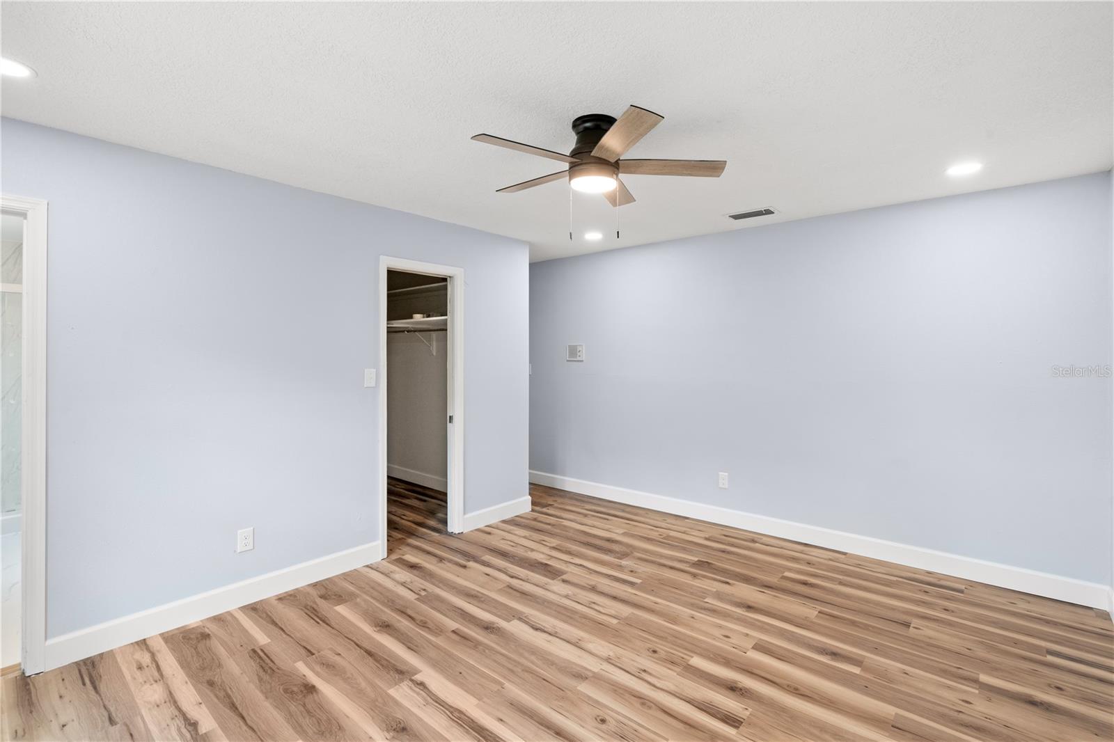 413 S Deerwood Ave Property Photo 13