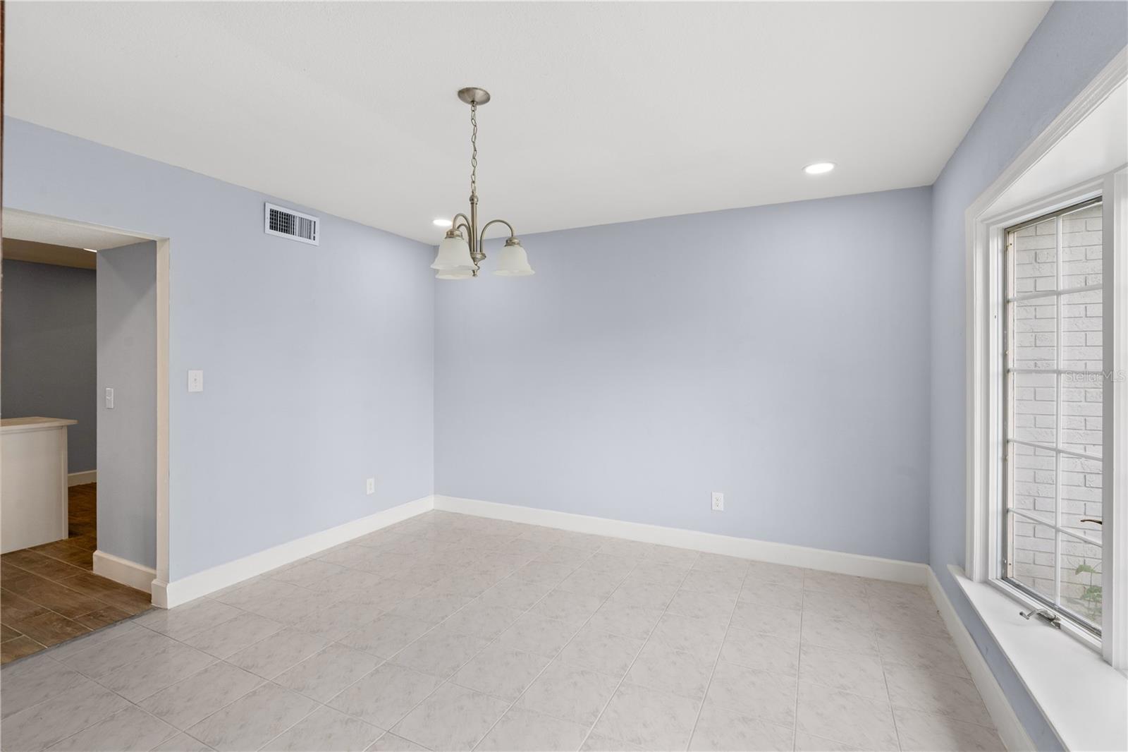 413 S Deerwood Ave Property Photo 19