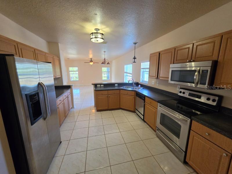 731 Cristelle Jean Dr Property Photo 4