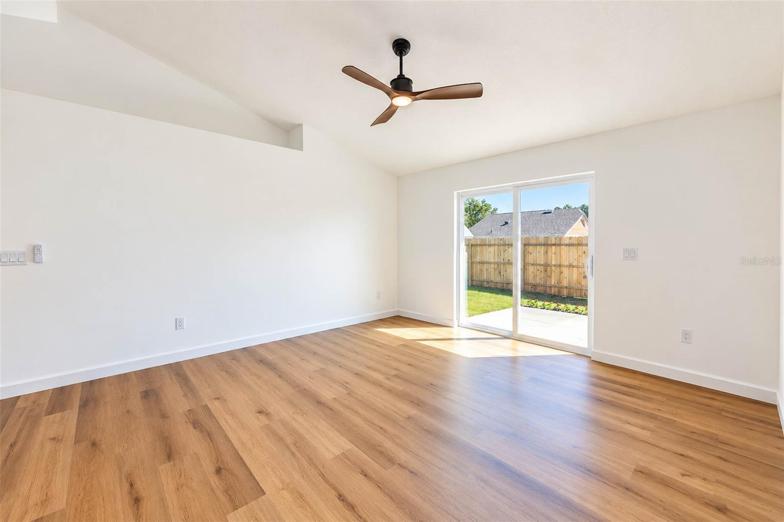 1445 Admiral Nimitz Ave Property Photo 17