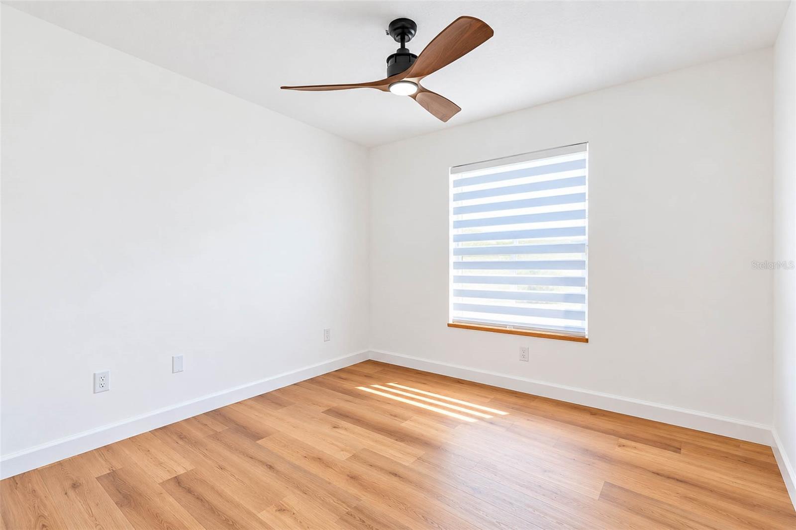 1445 Admiral Nimitz Ave Property Photo 28