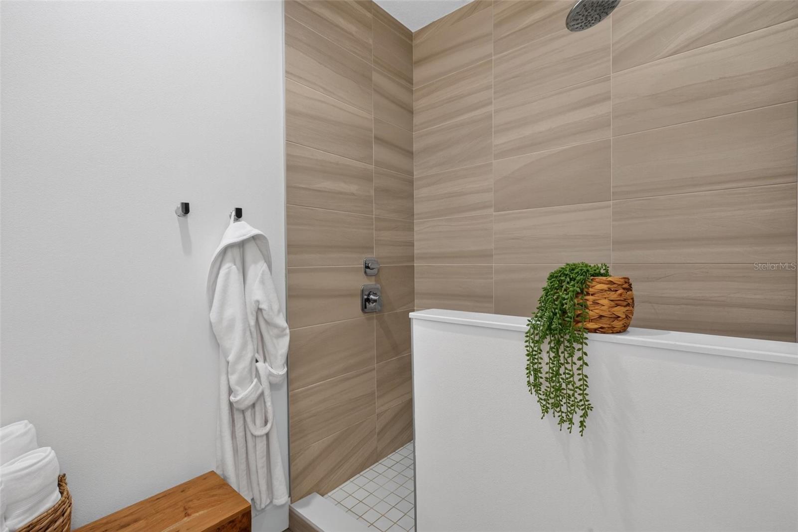 2898 Isles Way Property Photo 27