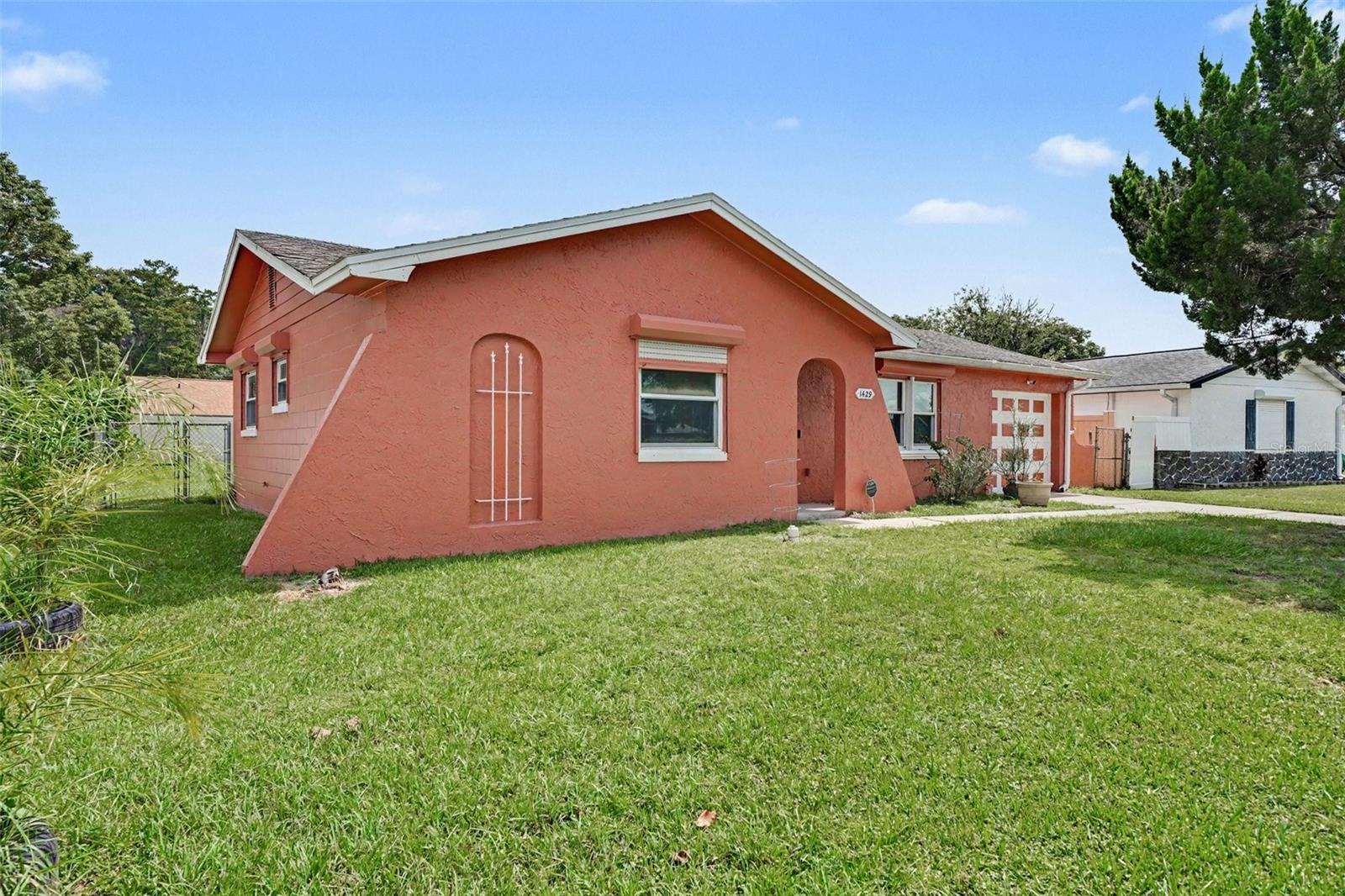 1429 Nolton Way Property Photo 3