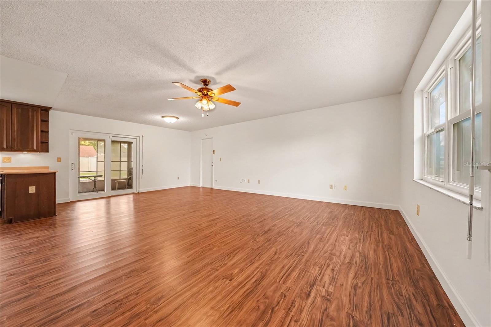 1429 Nolton Way Property Photo 10