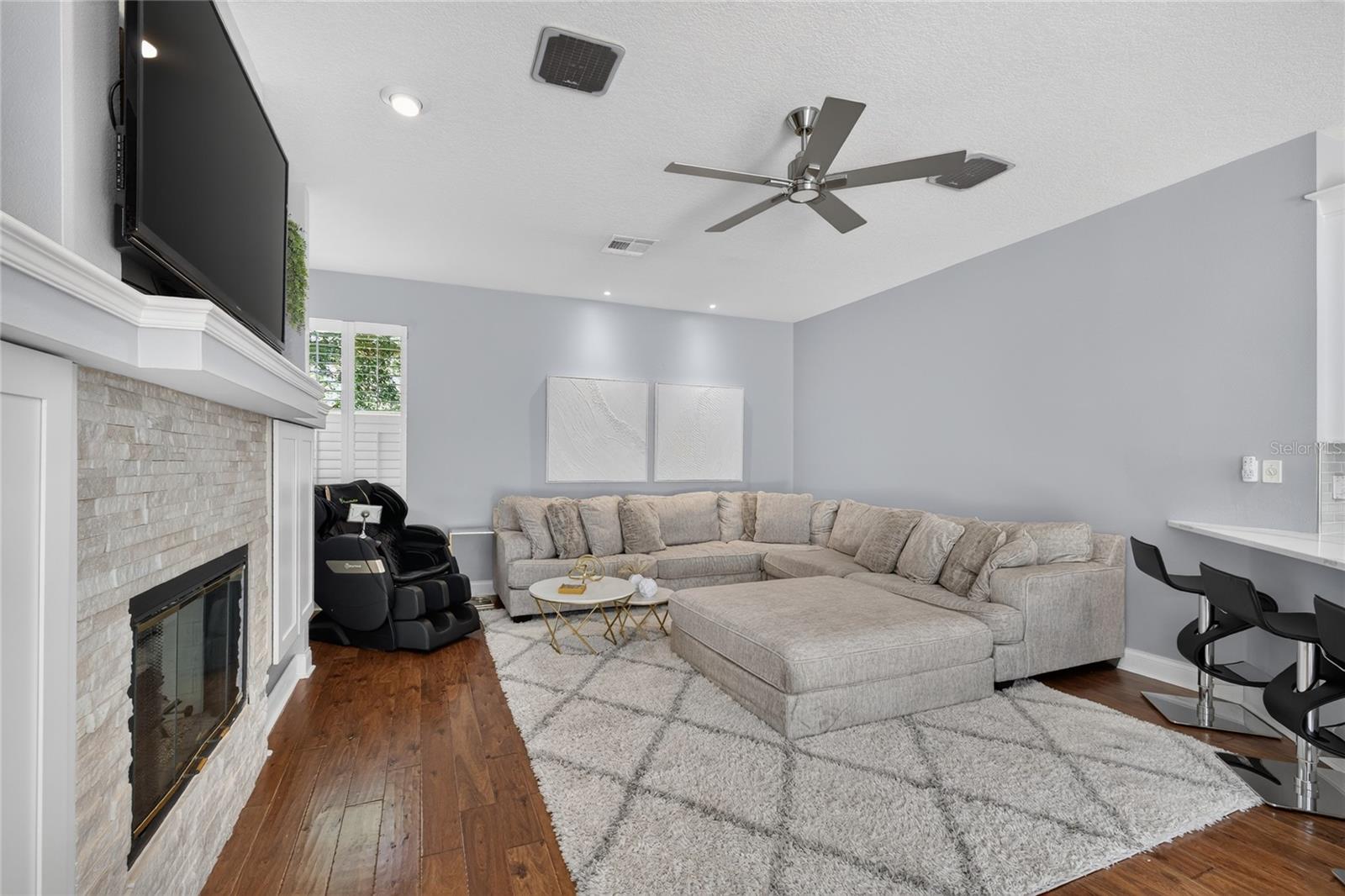 460 Alinole Loop Property Photo 9