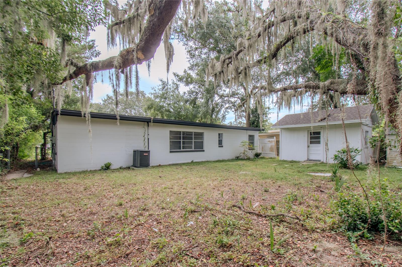 906 San Domingo Rd Property Photo 16