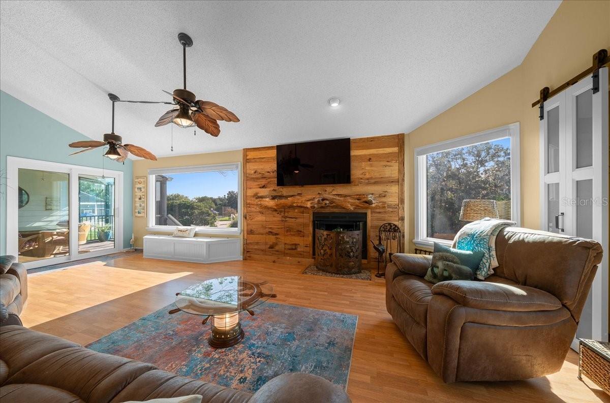 2912 N Rivers Edge Blvd #2919 Property Photo 3