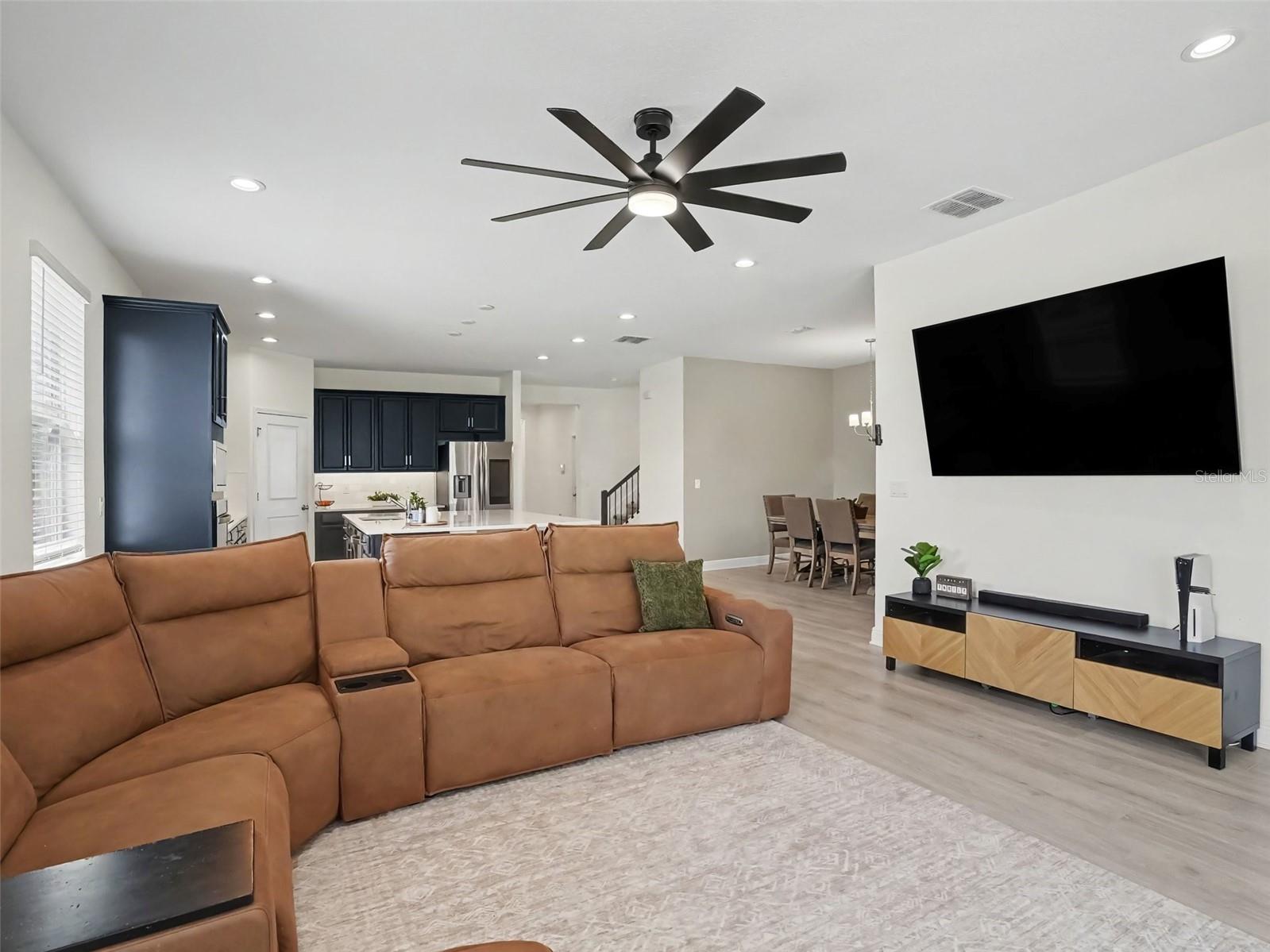 4484 Lions Gate Ave Property Photo 11