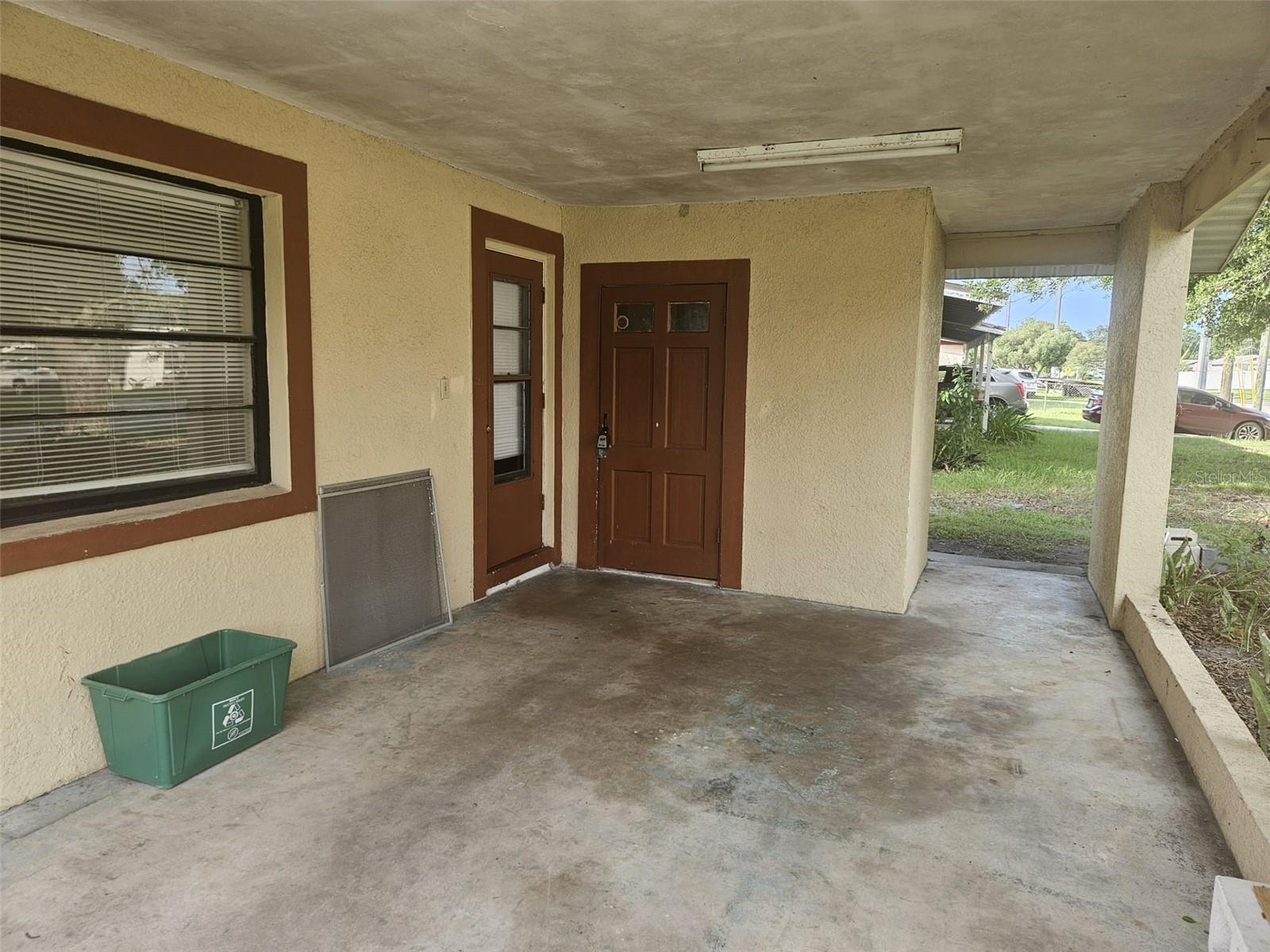 7628 Boice St Property Photo 2