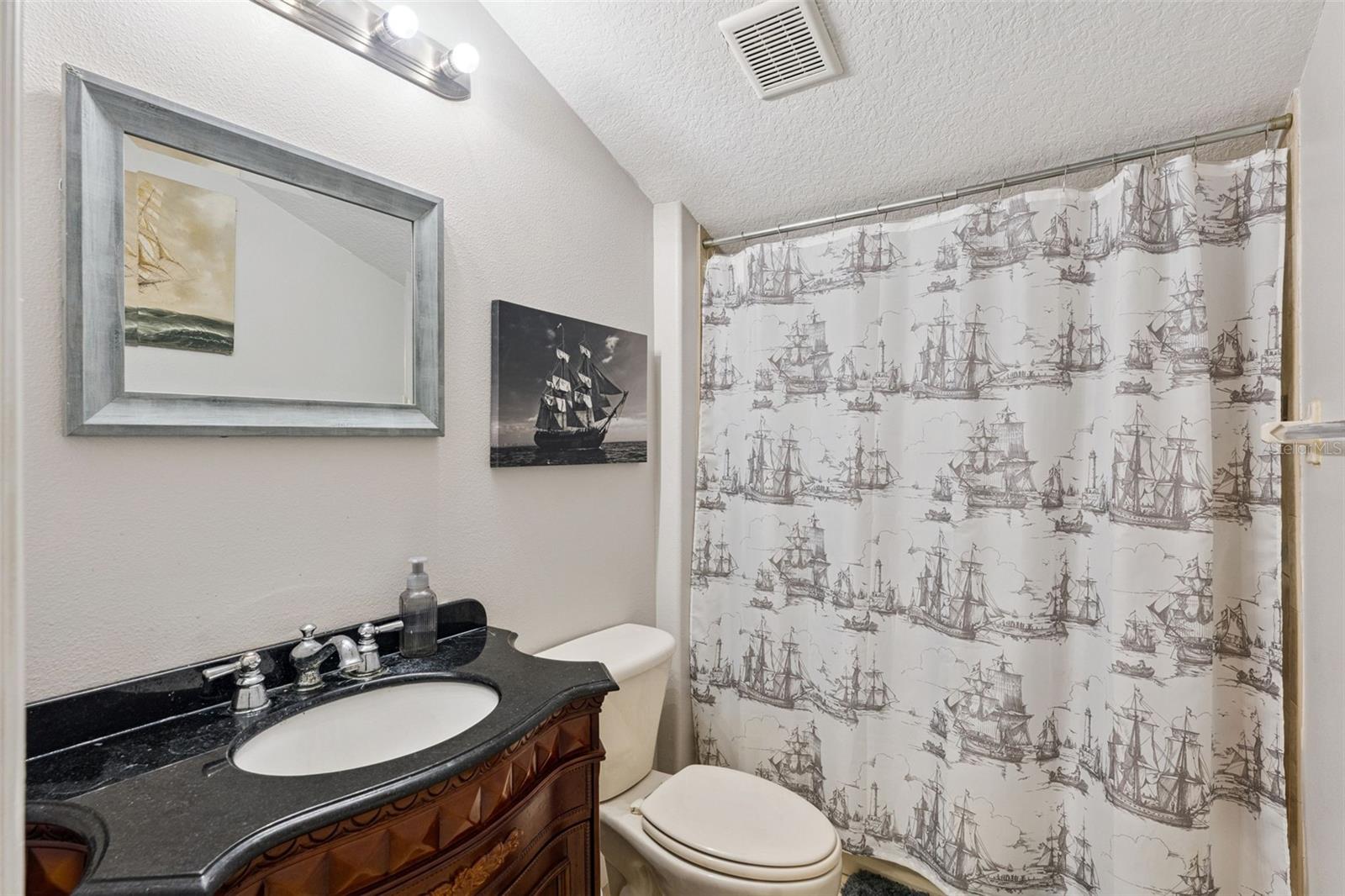 19682 Quinlan St Property Photo 39