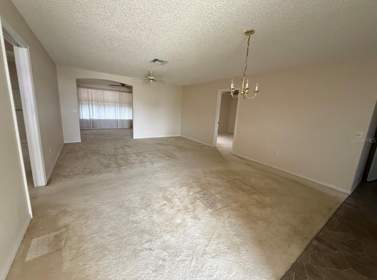 2704 Benavides Dr Property Photo 3