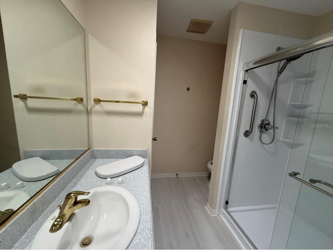 2704 Benavides Dr Property Photo 5