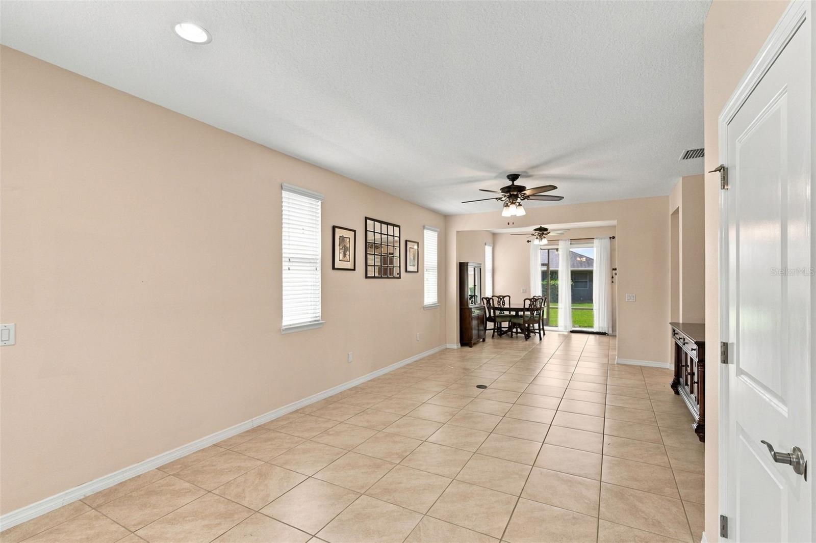5665 Nw 40th Loop Property Photo 13