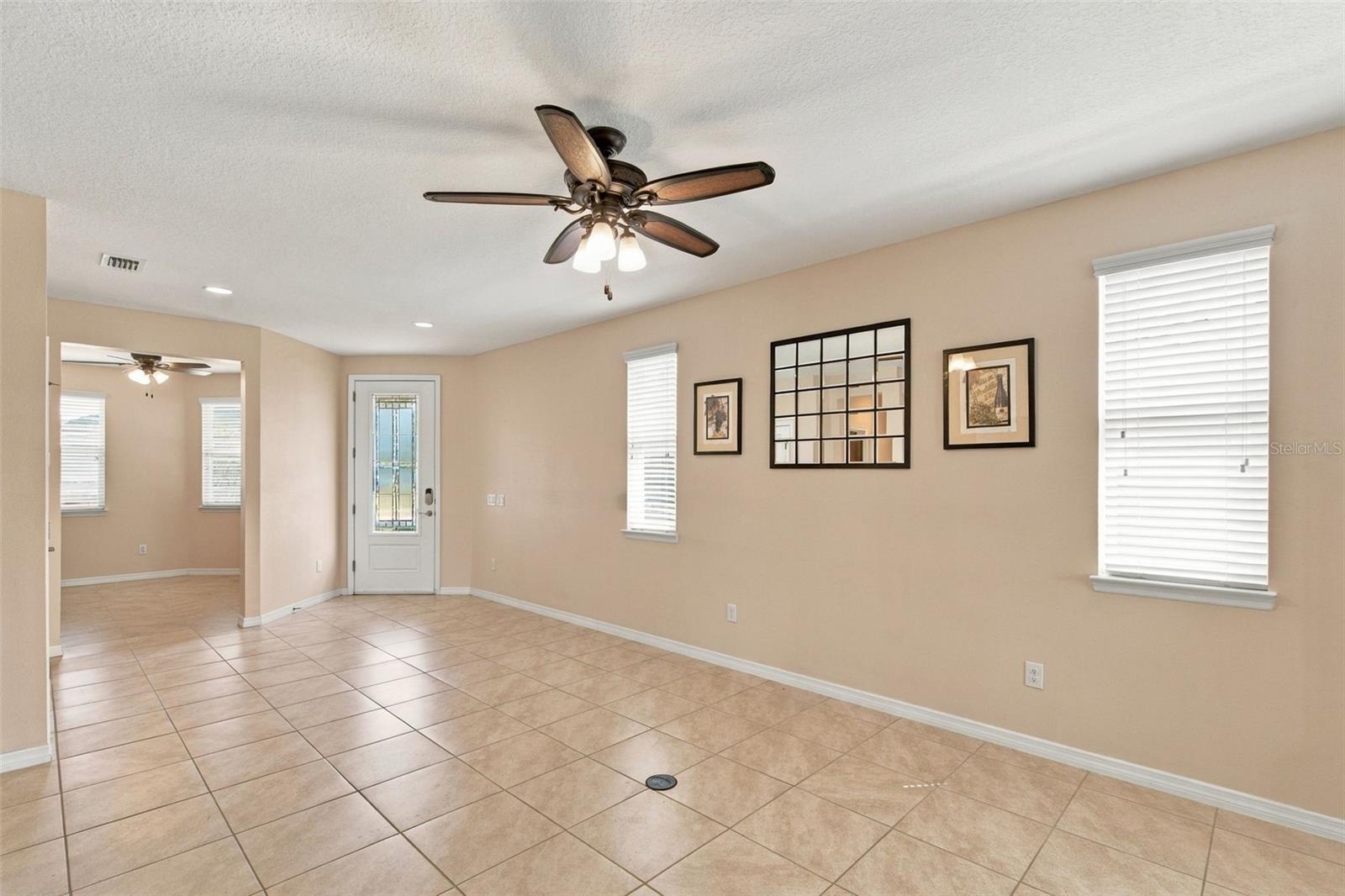 5665 Nw 40th Loop Property Photo 15