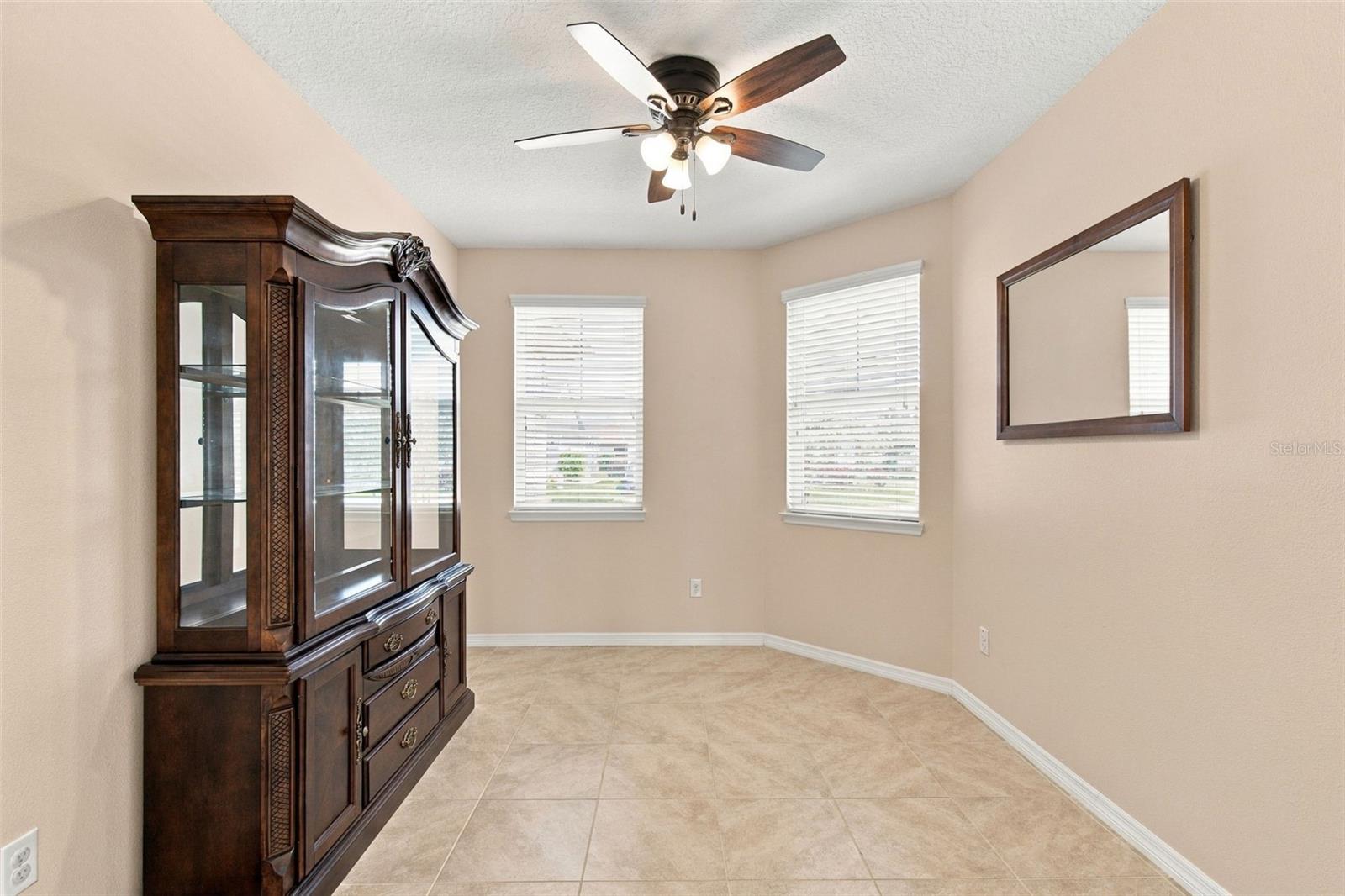 5665 Nw 40th Loop Property Photo 17